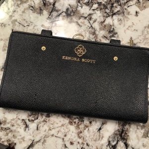 EUC✨ KENDRA SCOTT LARGE JETSET BLACK TRAVEL CASE